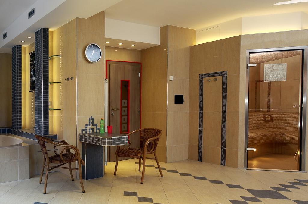 Wellness Penzion Pod Rozhlednou Kostelec nad Orlicí Dış mekan fotoğraf